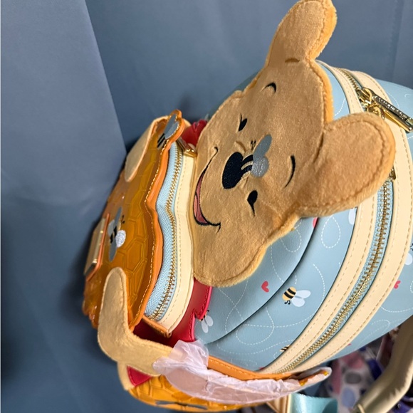 Loungefly Disney Winnie the Pooh Honey Heart Honey Scented Mini Backpack - Picture 8 of 9
